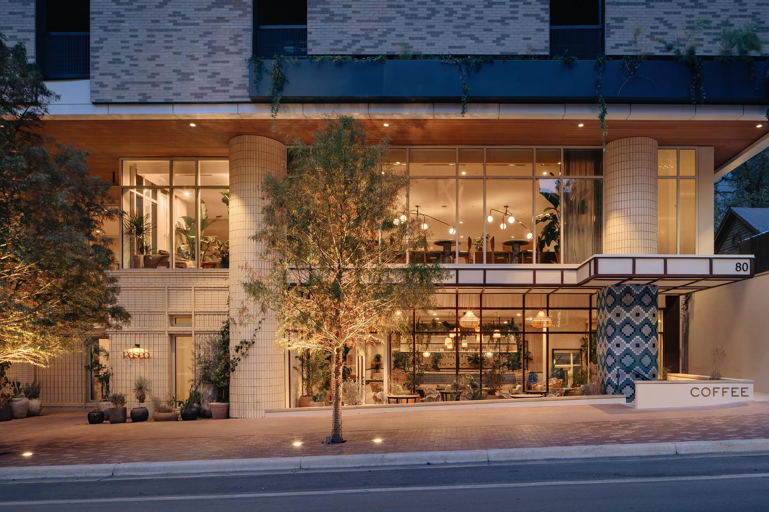 Paseo Exterior Building Entrance Photo